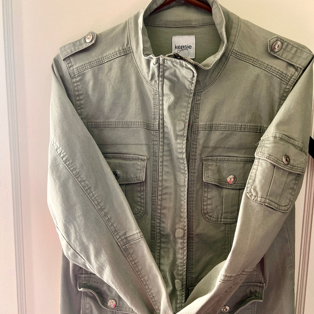 Kensie Jeans Cotton Canvas Military Light Gray Full Zip Jacket. Size Women's L